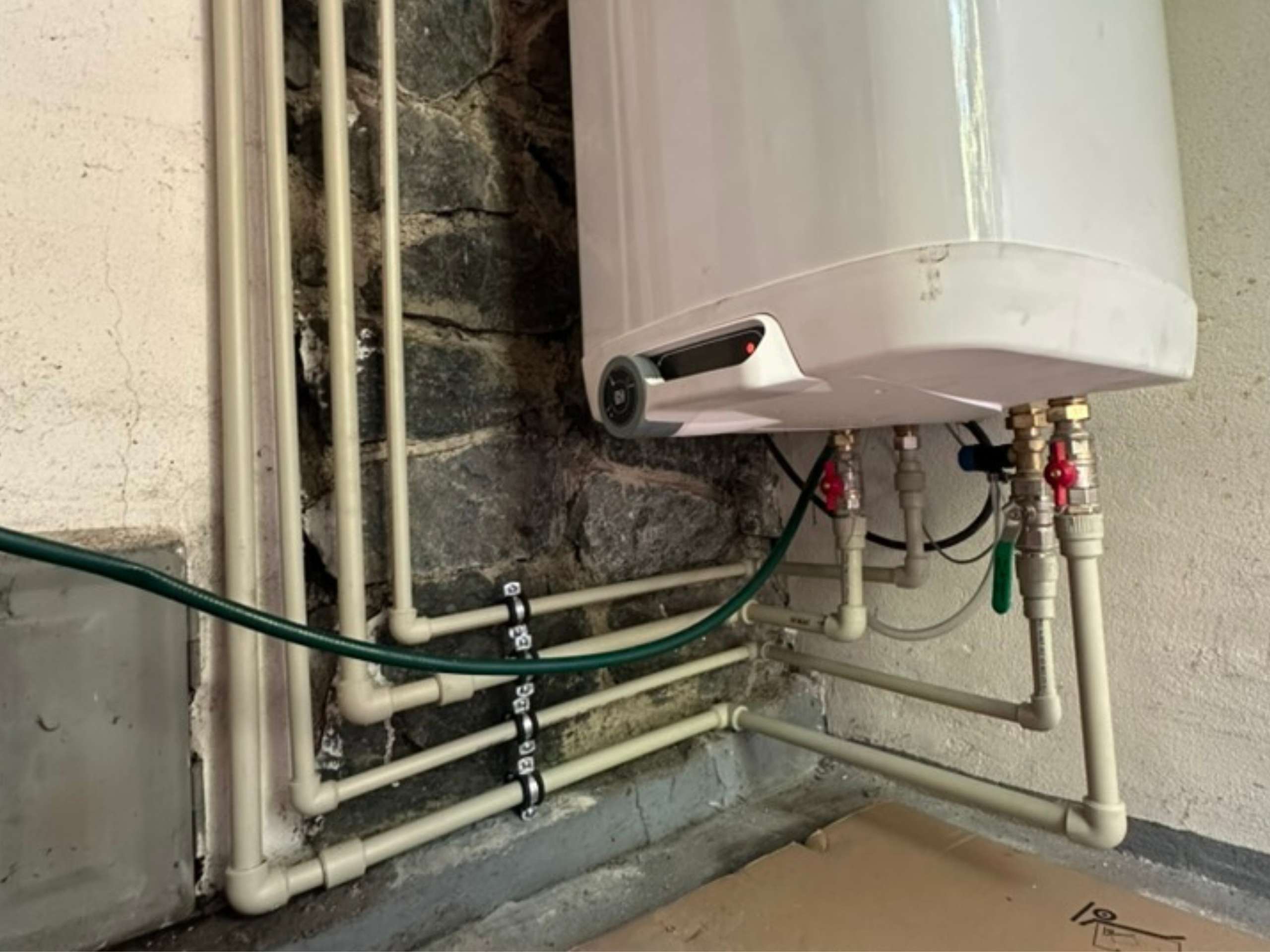 Instalace a servis bojlerů Praha - Dino Group s.r.o.