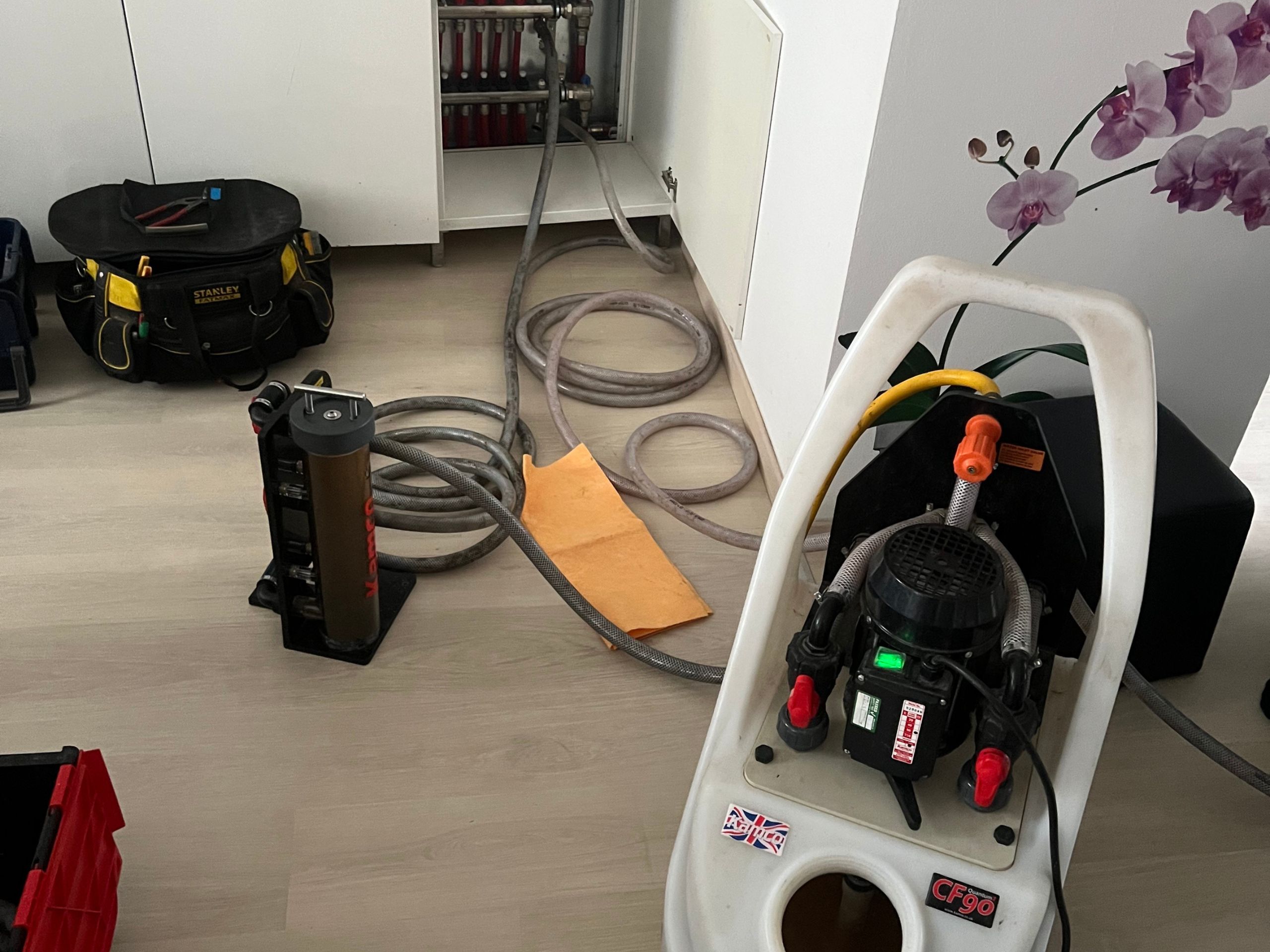 Proplach topného systému Praha